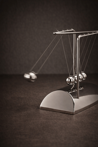 Newton Beşiği | Denge ve Hareket Objesi